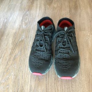 Under Amour Men's hovr Training shoes